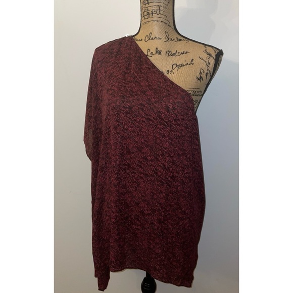 Michael Kors One-Shoulder Red and Black Patterned Top - Picture 1 of 5